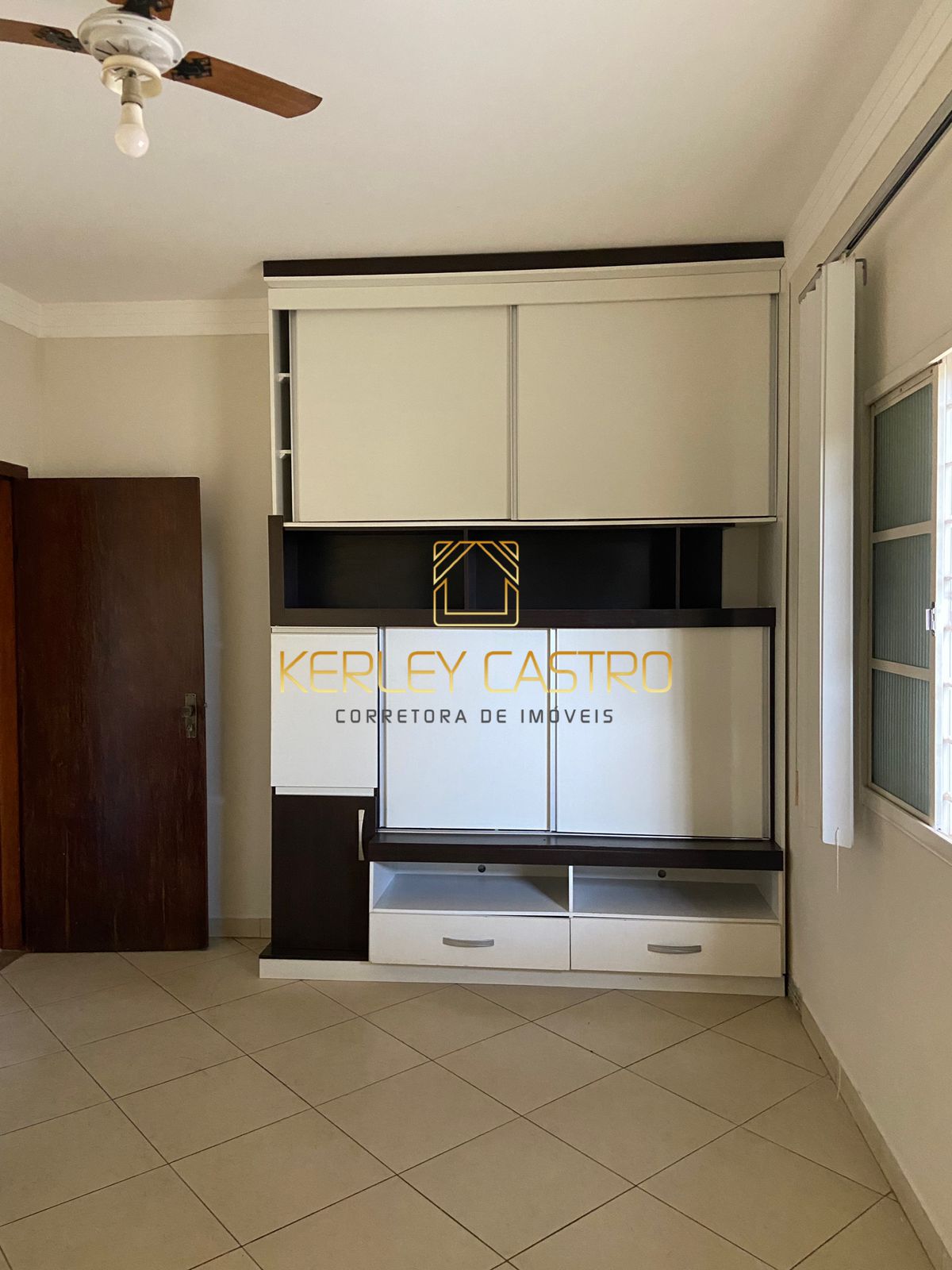 VENDO ÓTIMA CASA NO BAIRRO JARDIM EUROPA 
